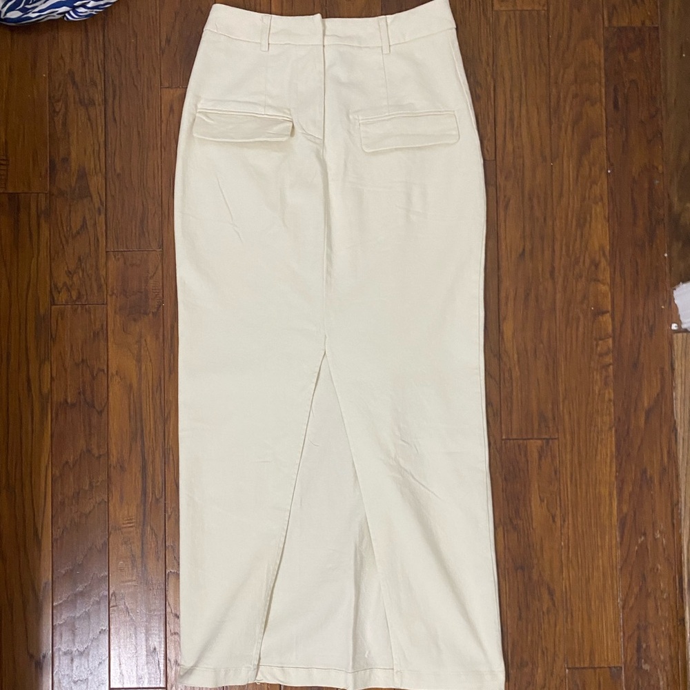 CREAM MIDI CARGO SKIRT